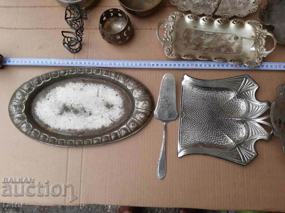 Delivery of Lot of old metal dishes - fruit bowls, etc. - 14 pieces