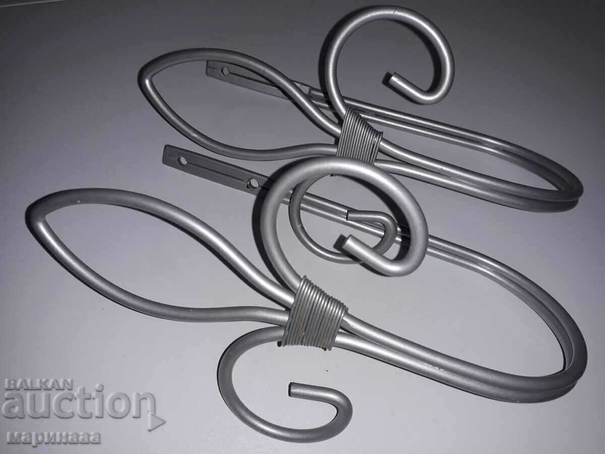 LARGE HANGER SET. METAL LARGE HANGER SET. METAL