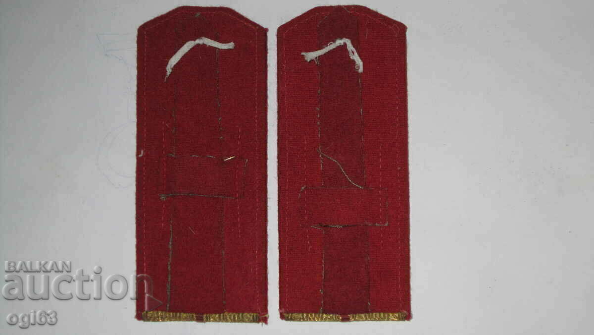 Royal epaulettes 1 with price 79.90 BGN | € 40.85