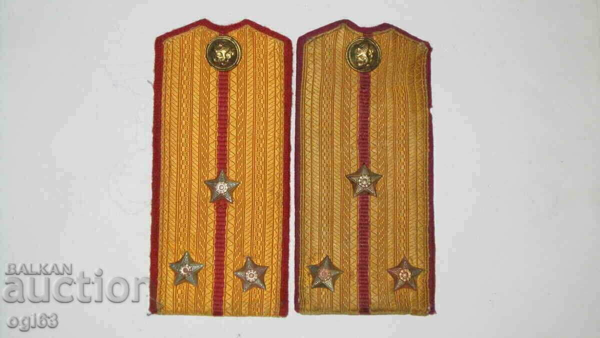 Τσάρσκι Παγώνη 22