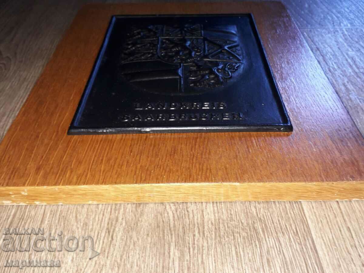 Delivery of OLD LARGE PANEL. CAST IRON, WOOD. 2.138 KG Delivery of OLD LARGE PANEL. CAST IRON, WOOD. 2.138 KG