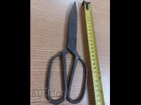 2 pcs. Markings forged scissors old.