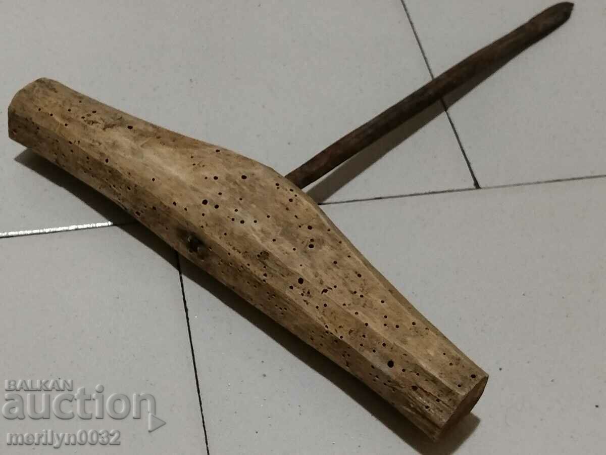 Antique matcap, drill, drill, wrought iron with price 39.00 BGN | € 19.94 Antique matcap, drill, drill, wrought iron with price 39.00 BGN | € 19.94