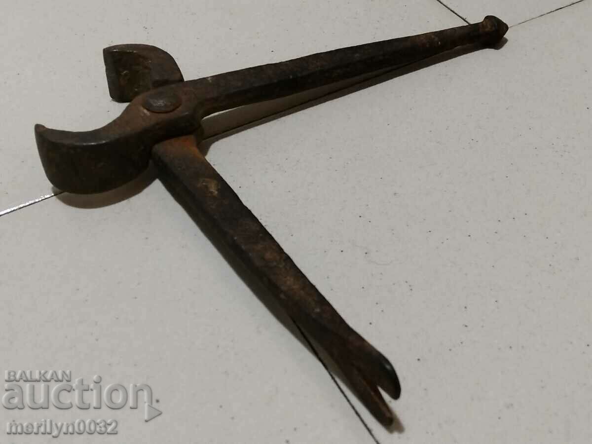 Clești vechi, șindrilă, fier forjat - 5 Clești vechi, șindrilă, fier forjat - 5