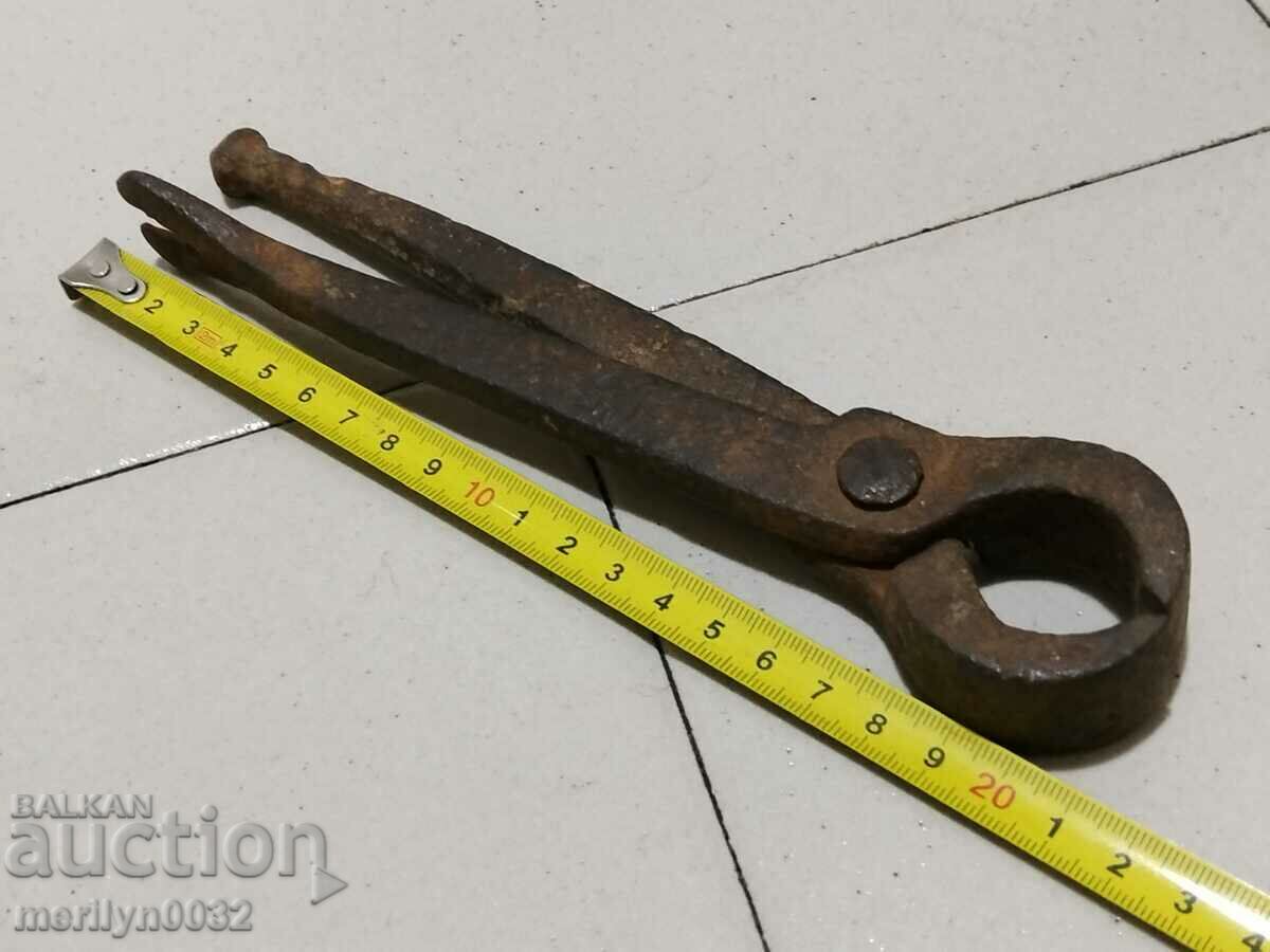 Clești vechi, șindrilă, fier forjat - 6 Clești vechi, șindrilă, fier forjat - 6
