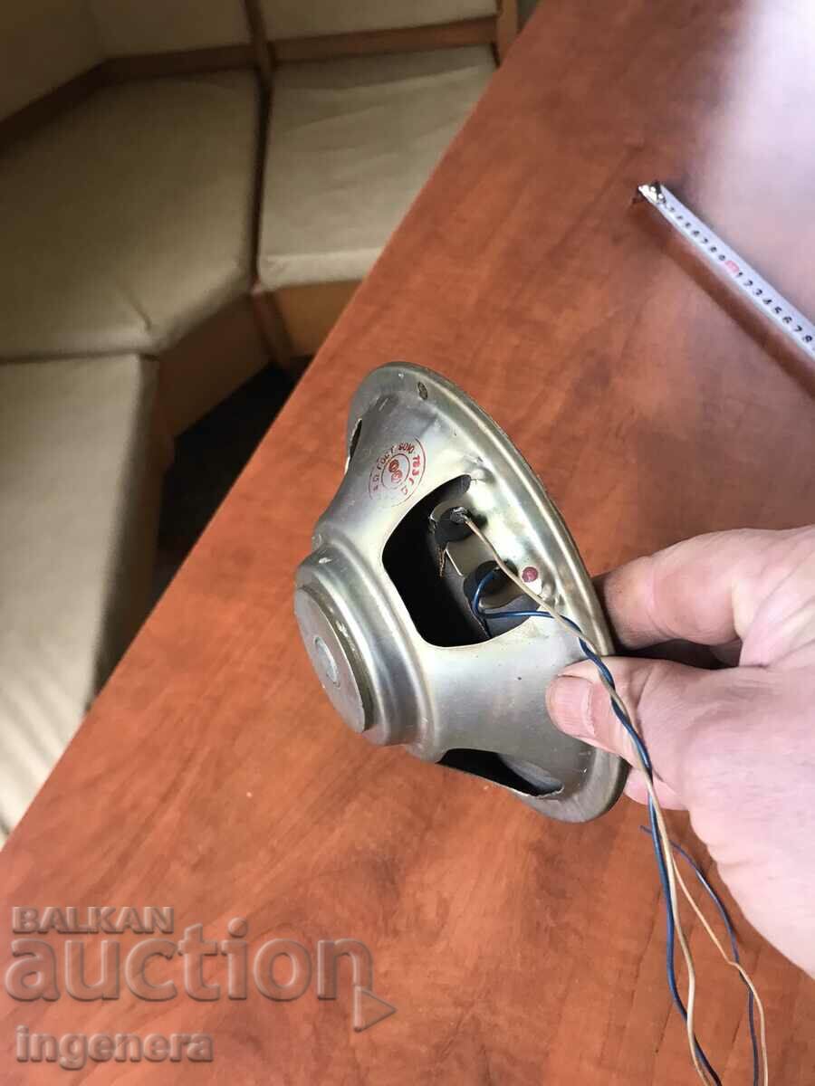 SPEAKER-4 OMA - 5 SPEAKER-4 OMA - 5