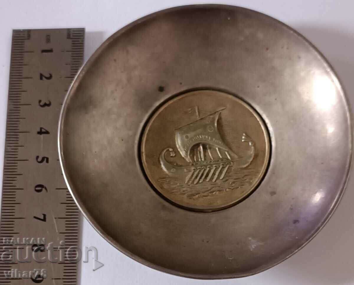silver saucer with price 114.99 BGN | € 58.79 silver saucer with price 114.99 BGN | € 58.79