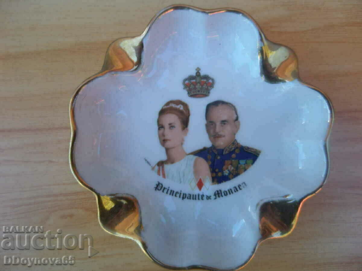 Lot - Kingdom of Monaco with price 49.00 BGN | € 25.05 Lot - Kingdom of Monaco with price 49.00 BGN | € 25.05