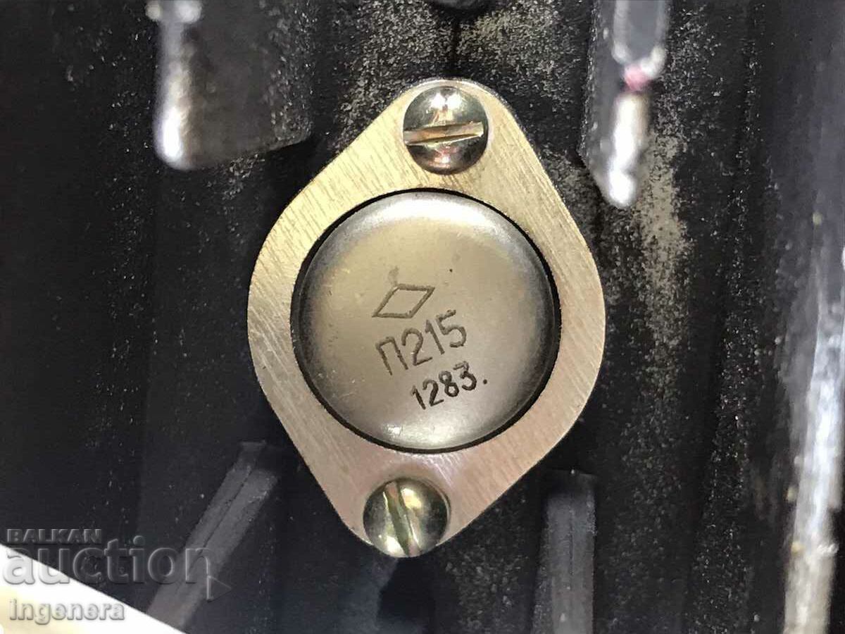 EL. ELEMENTS TRANSISTORS RADIATOR-4 NOS. USE OR SCRAP - 5