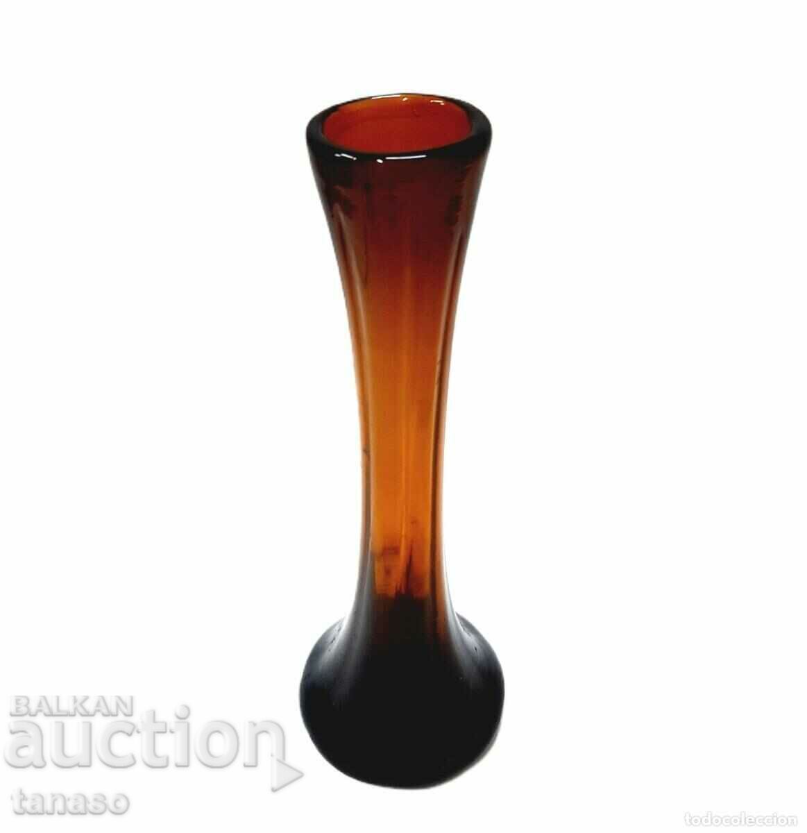 Old vase of brown amber glass (10.1) with price € 15.00 | 29.34 BGN