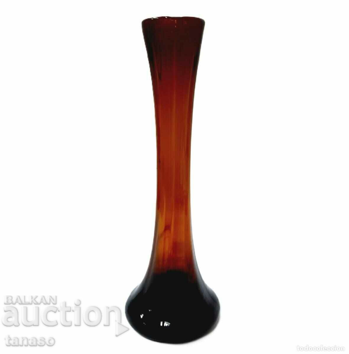Old vase of brown amber glass (10.1)