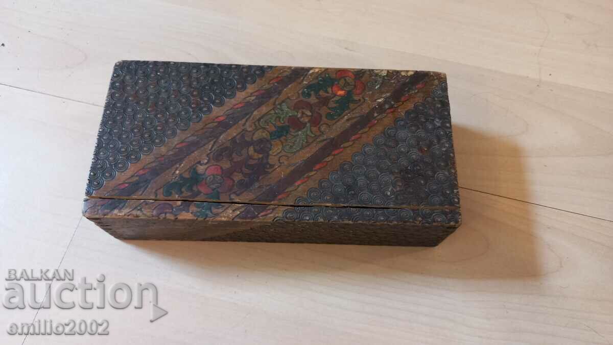 Licitație Cutie de toaletă militară cu ustensile retro