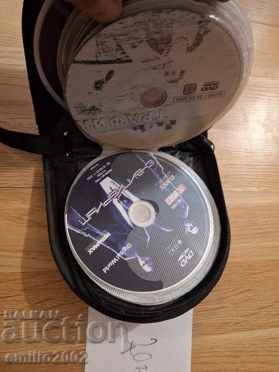Licitație Filme pe DVD DVD în clasor 20 buc Licitație Filme pe DVD DVD în clasor 20 buc