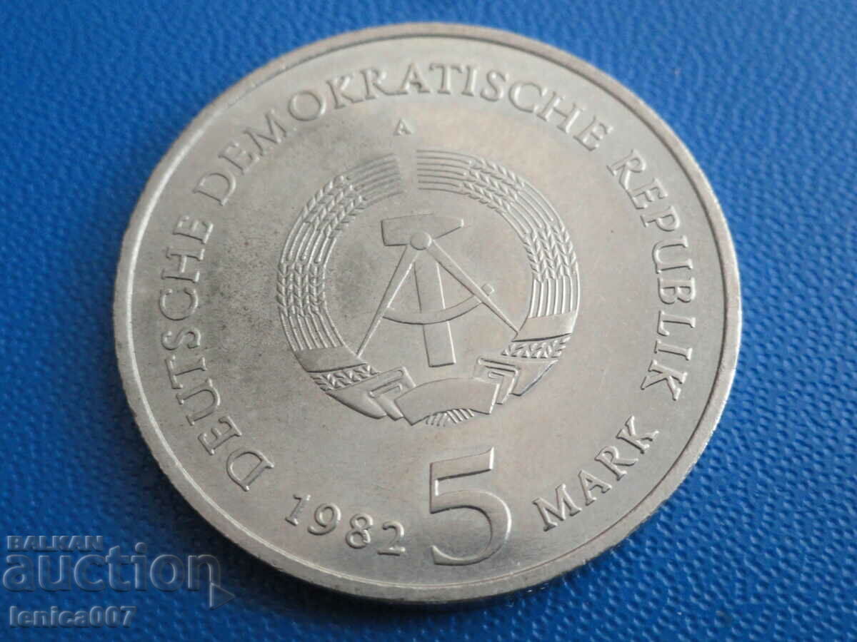 Germany 1982 - 5 "Wartburg Castle" stamps - 6 Germany 1982 - 5 "Wartburg Castle" stamps - 6