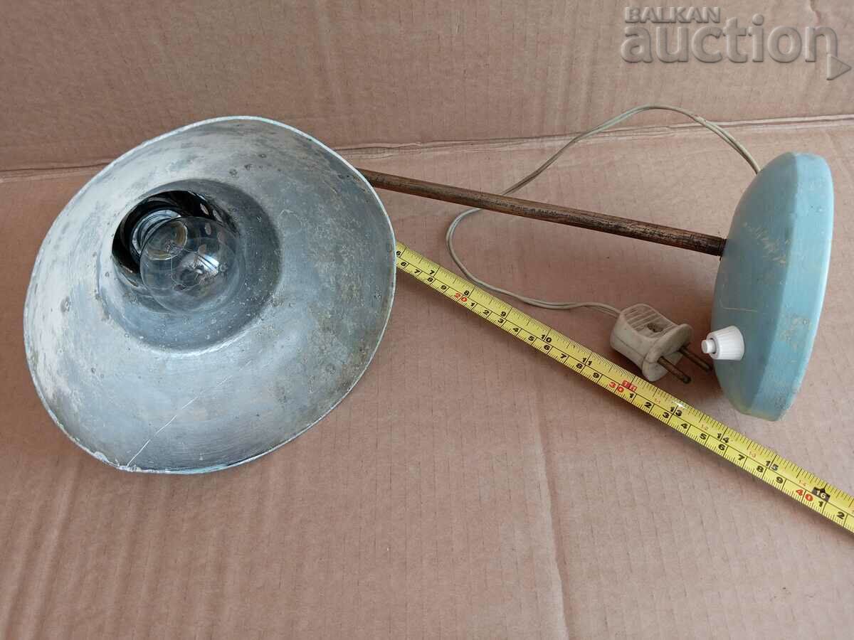 Delivery of retro vintage desk lamp 50s 60s Delivery of retro vintage desk lamp 50s 60s