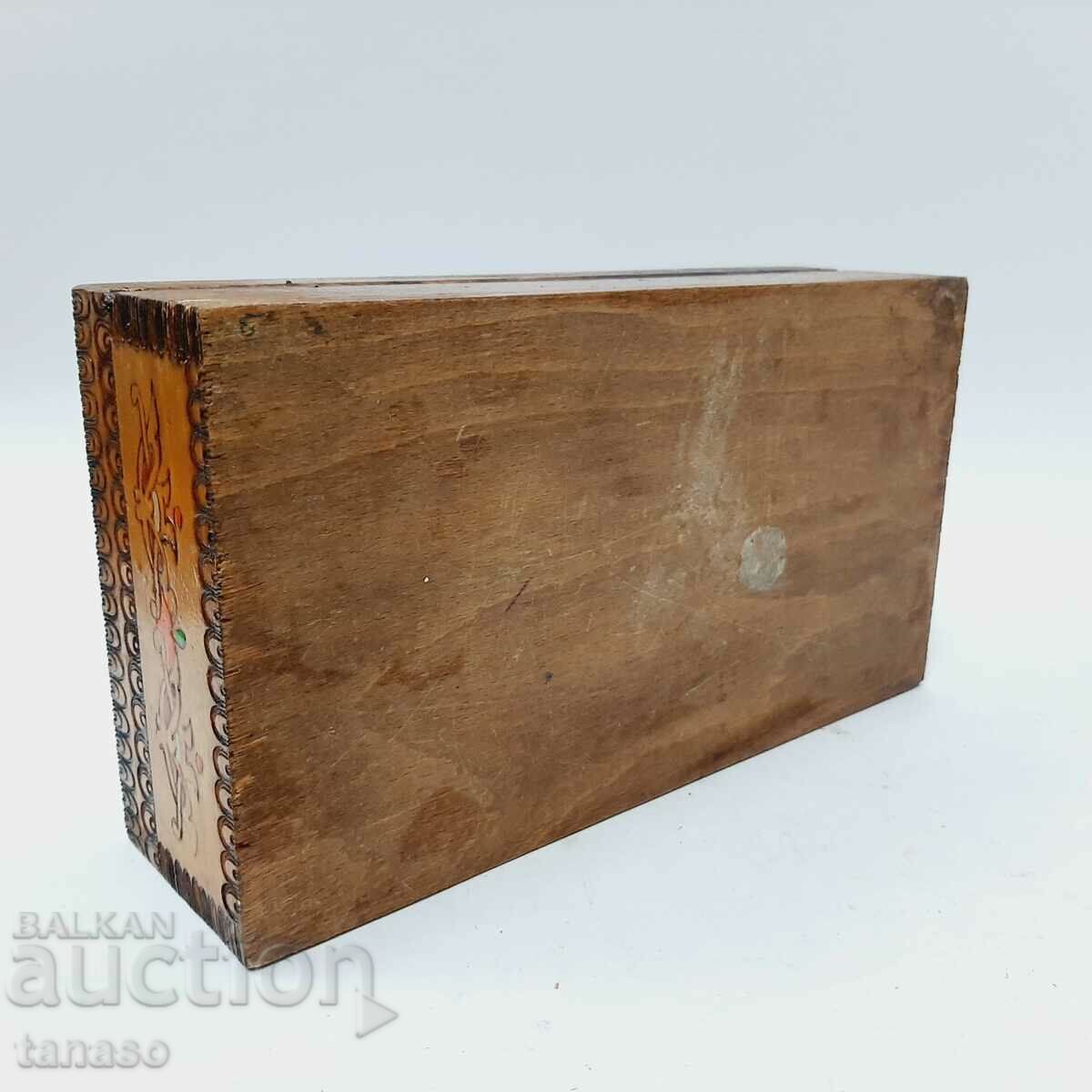 Παλιό πυρογραφημένο ξύλινο κουτί (12.4) - 5 Παλιό πυρογραφημένο ξύλινο κουτί (12.4) - 5