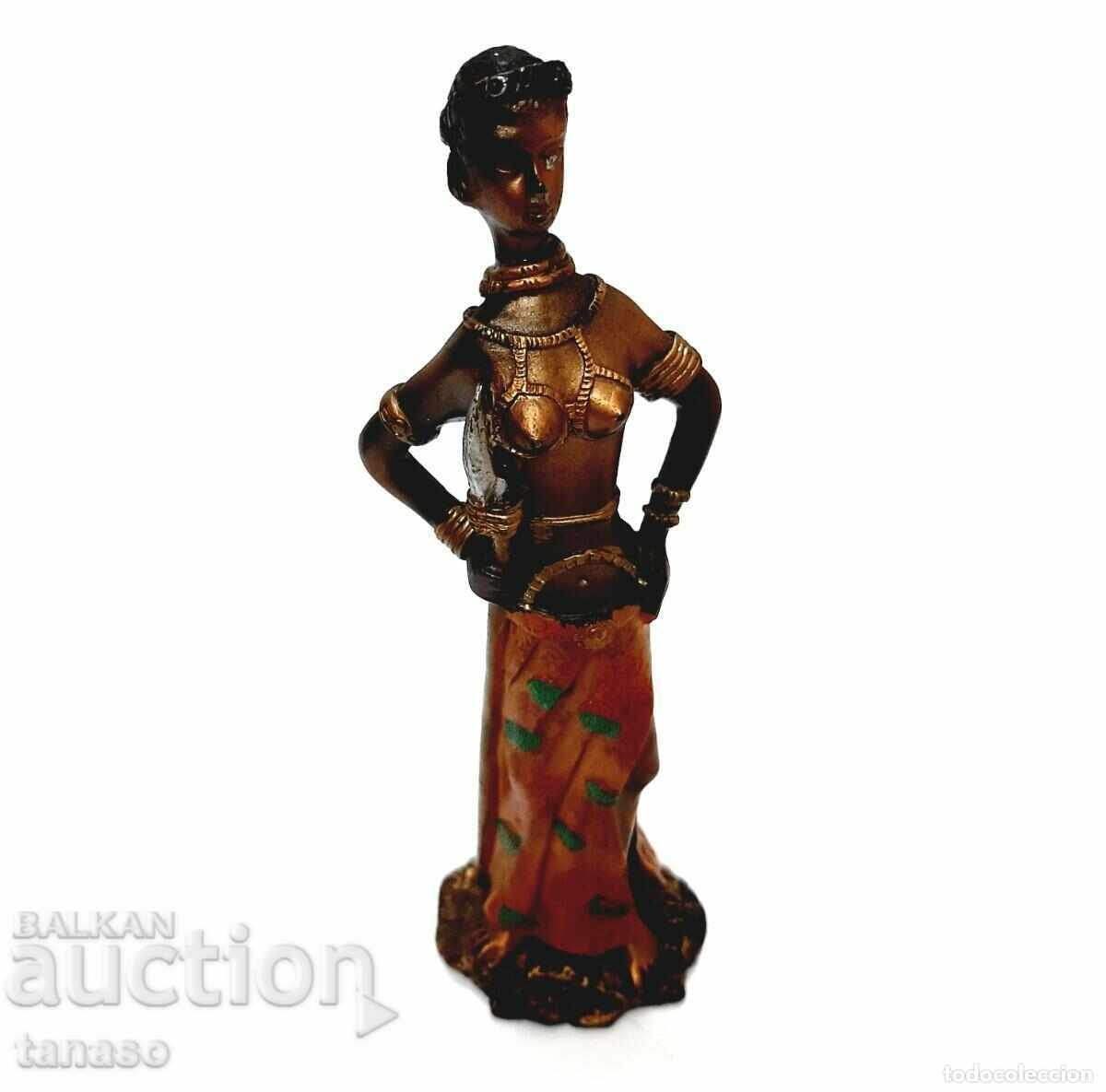 Figure, sculpture of an African woman(12.3) - 5 Figure, sculpture of an African woman(12.3) - 5