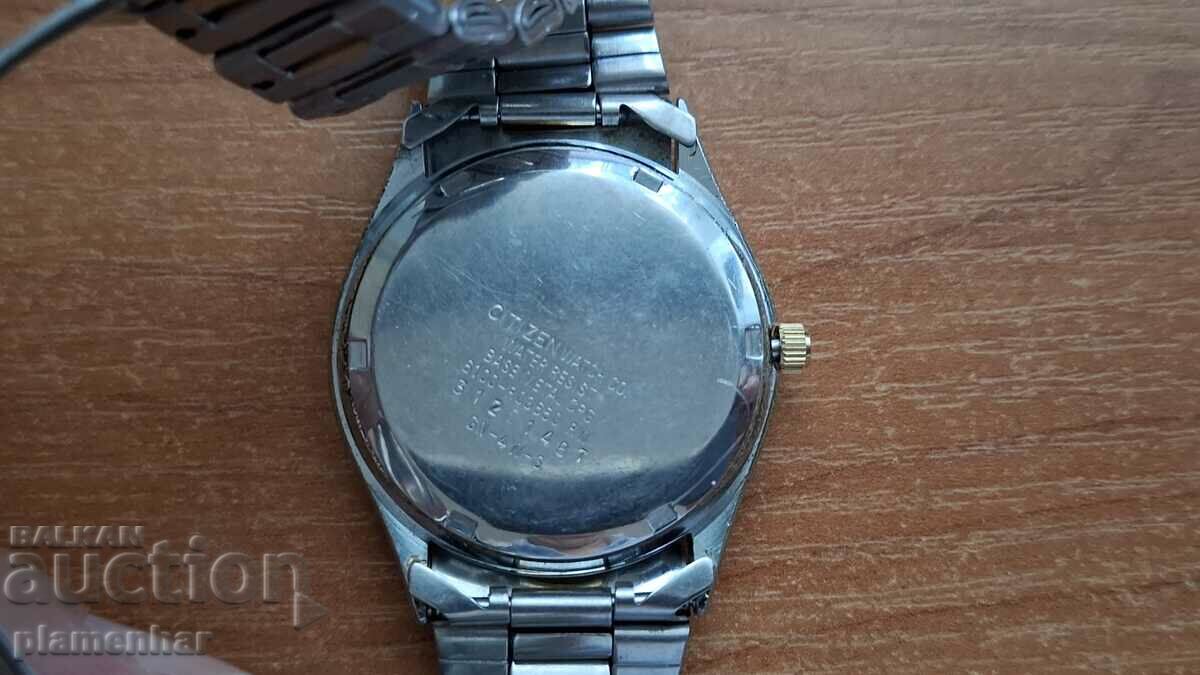 Auction Citizen quartz. Auction Citizen quartz.