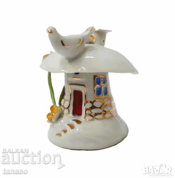 Retro porcelain figurine, house - mushroom (10.2)