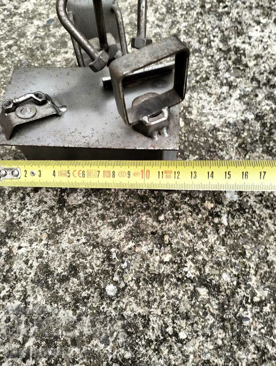 Iron sculpture of bolts and nuts signed with price 39.99 BGN | € 20.45 Iron sculpture of bolts and nuts signed with price 39.99 BGN | € 20.45