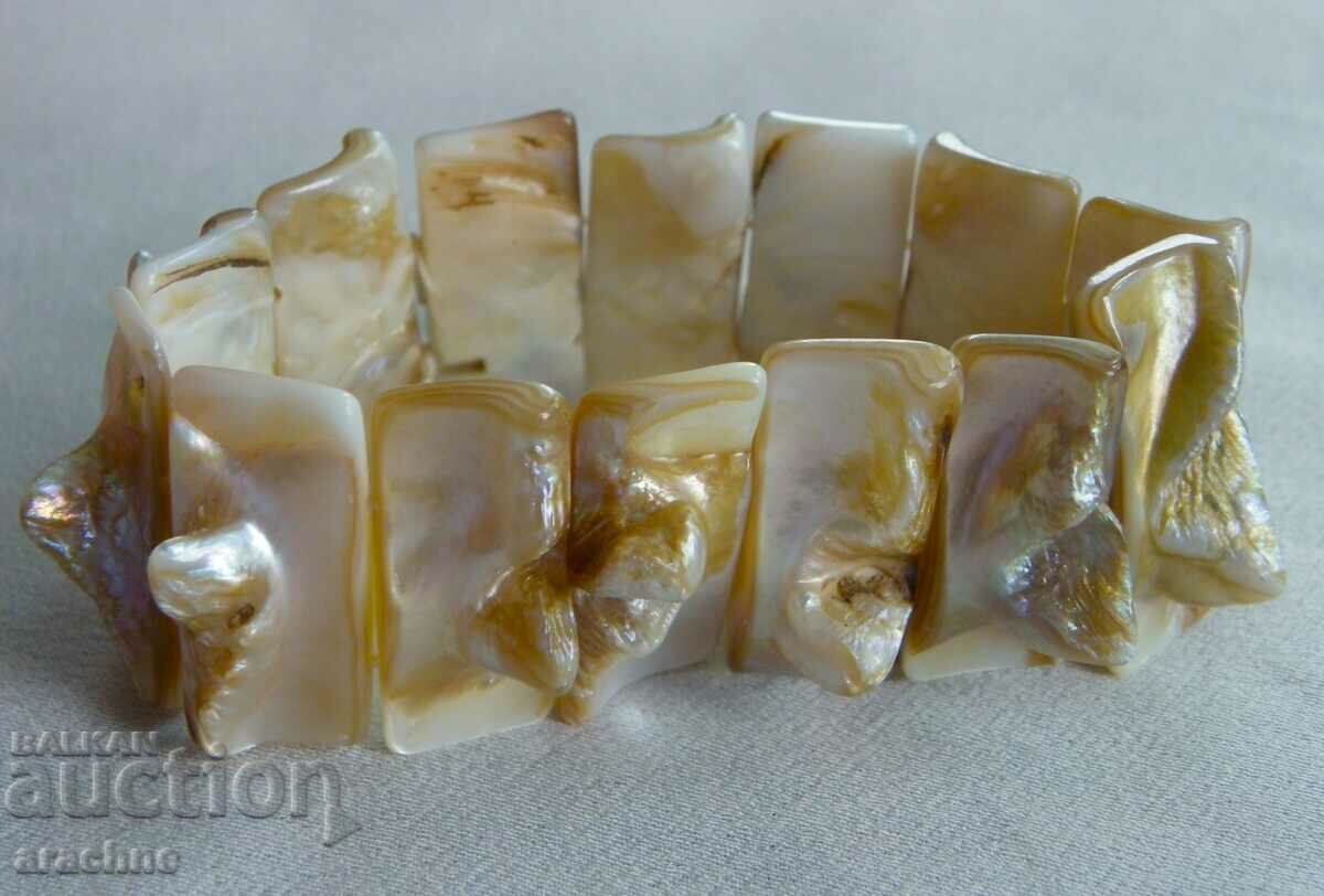 Auction Snail Mother of Pearl Bracelet Great green marmoratus turban Auction Snail Mother of Pearl Bracelet Great green marmoratus turban