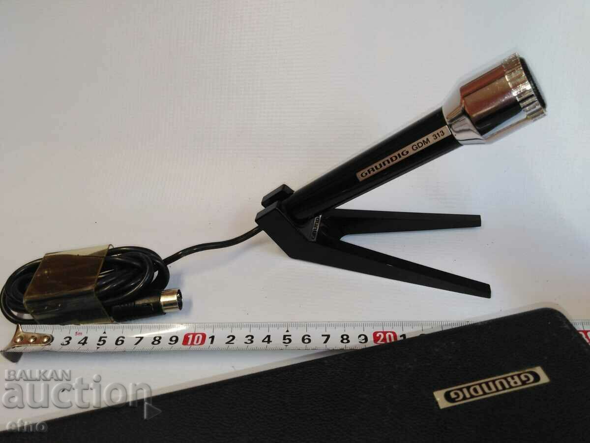 Delivery of VINTAGE "GRUNDIG GDM 313" MICROPHONE WITH BOX Delivery of VINTAGE "GRUNDIG GDM 313" MICROPHONE WITH BOX