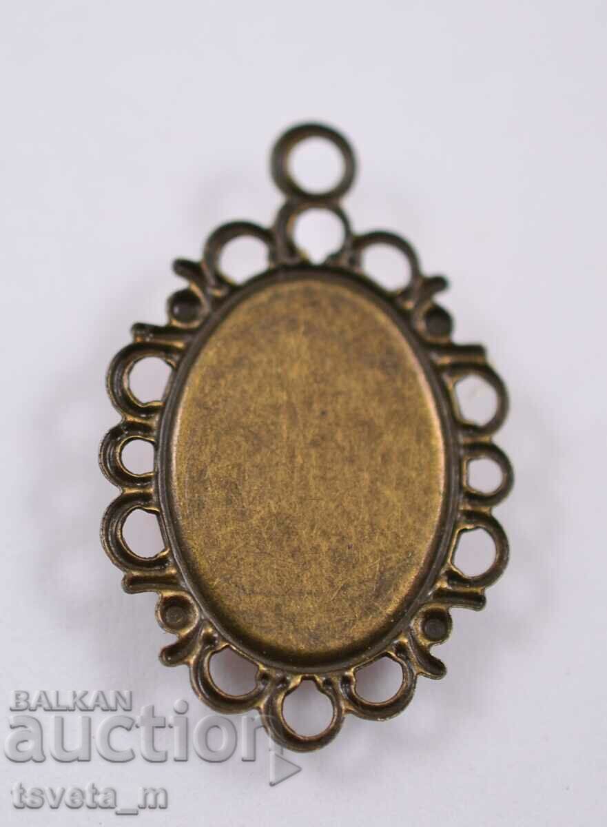 Vintage καμέο μενταγιόν με τιμή 4.00 BGN | € 2.05 Vintage καμέο μενταγιόν με τιμή 4.00 BGN | € 2.05