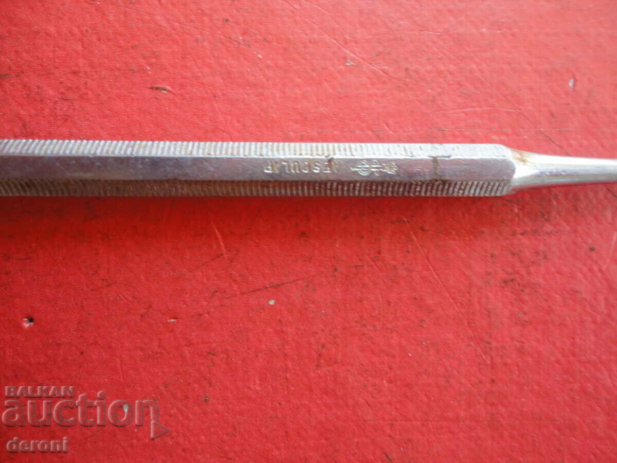 Dental instrument Aesculap 5 with price 10.00 BGN | € 5.11 Dental instrument Aesculap 5 with price 10.00 BGN | € 5.11