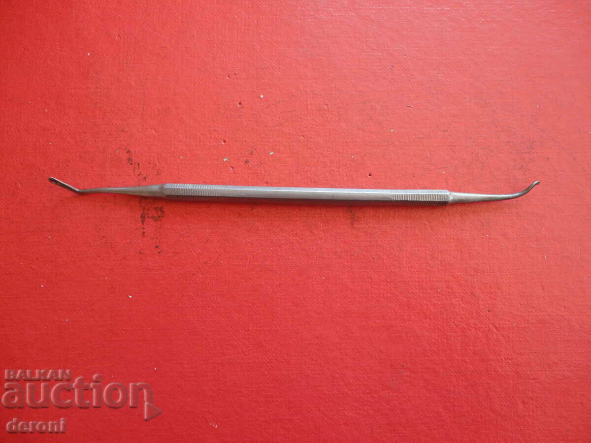 Auction  Dental instrument markings