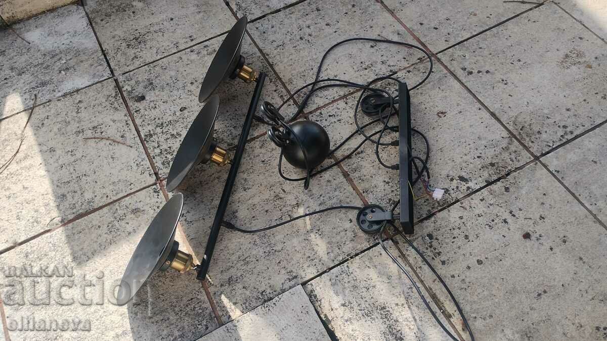 Δημοπρασία Φωτιστικό τριπλού βάρους Δημοπρασία Φωτιστικό τριπλού βάρους