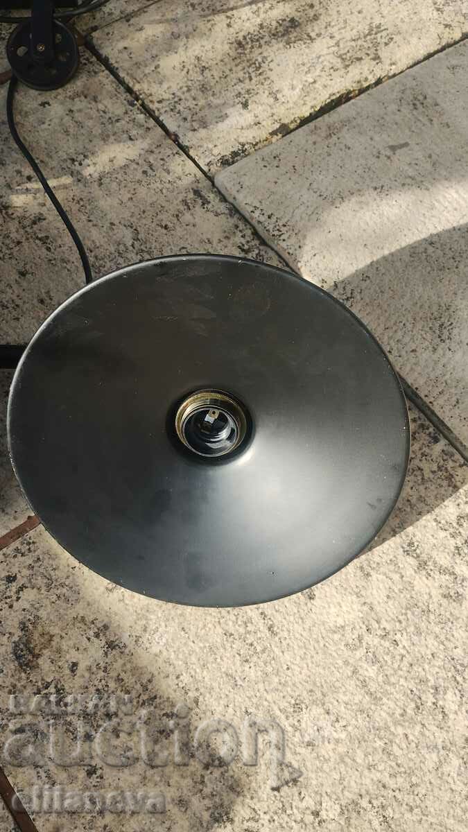 Παράδοση Φωτιστικό τριπλού βάρους Παράδοση Φωτιστικό τριπλού βάρους