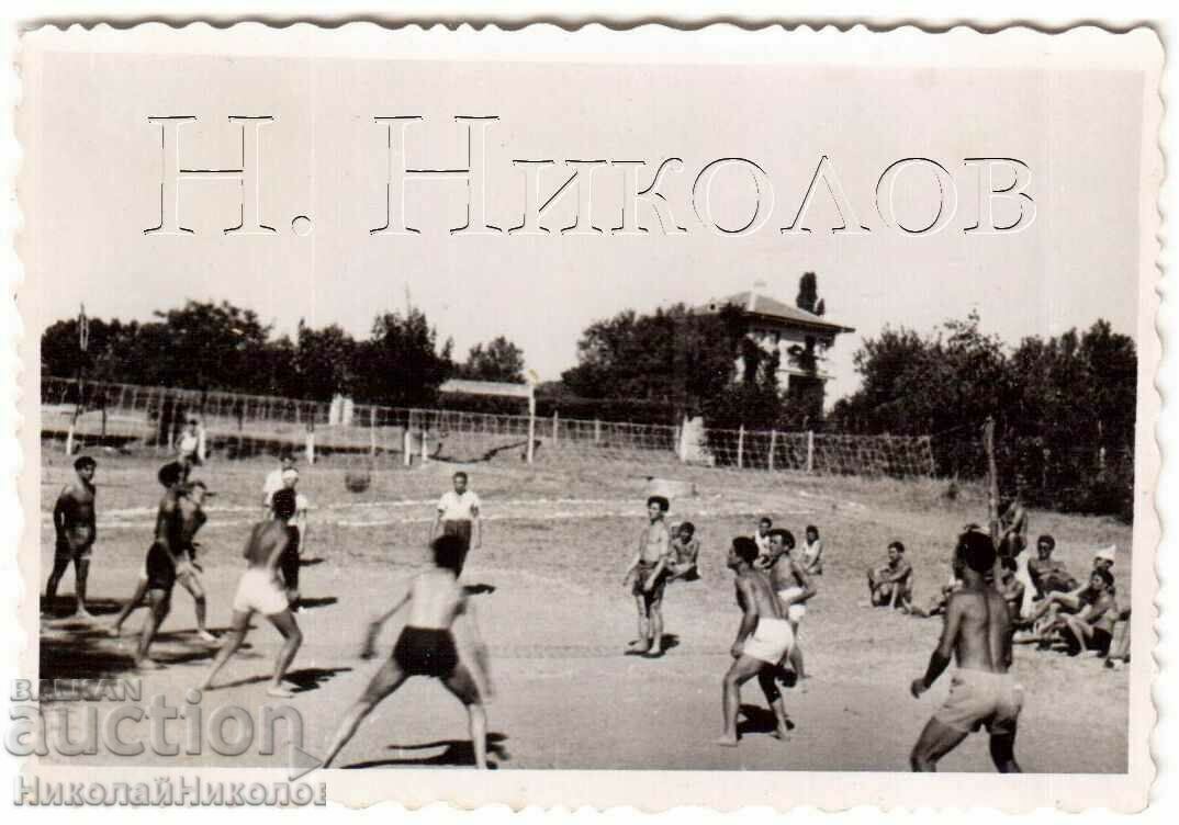 ΜΙΚΡΗ ΠΑΛΙΑ ΦΩΤΟΓΡΑΦΙΑ ΤΑΞΙΑΚΩΝ ΠΟΥ ΠΑΙΖΟΥΝ ΒΟΛΕΪ G937 ΜΙΚΡΗ ΠΑΛΙΑ ΦΩΤΟΓΡΑΦΙΑ ΤΑΞΙΑΚΩΝ ΠΟΥ ΠΑΙΖΟΥΝ ΒΟΛΕΪ G937