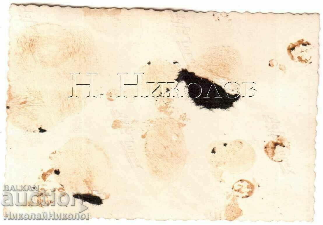 SMALL OLD PHOTO SHOOTING WITH AUTOMATIC SHPAGIN G939 with price € 3.00 | 5.87 BGN