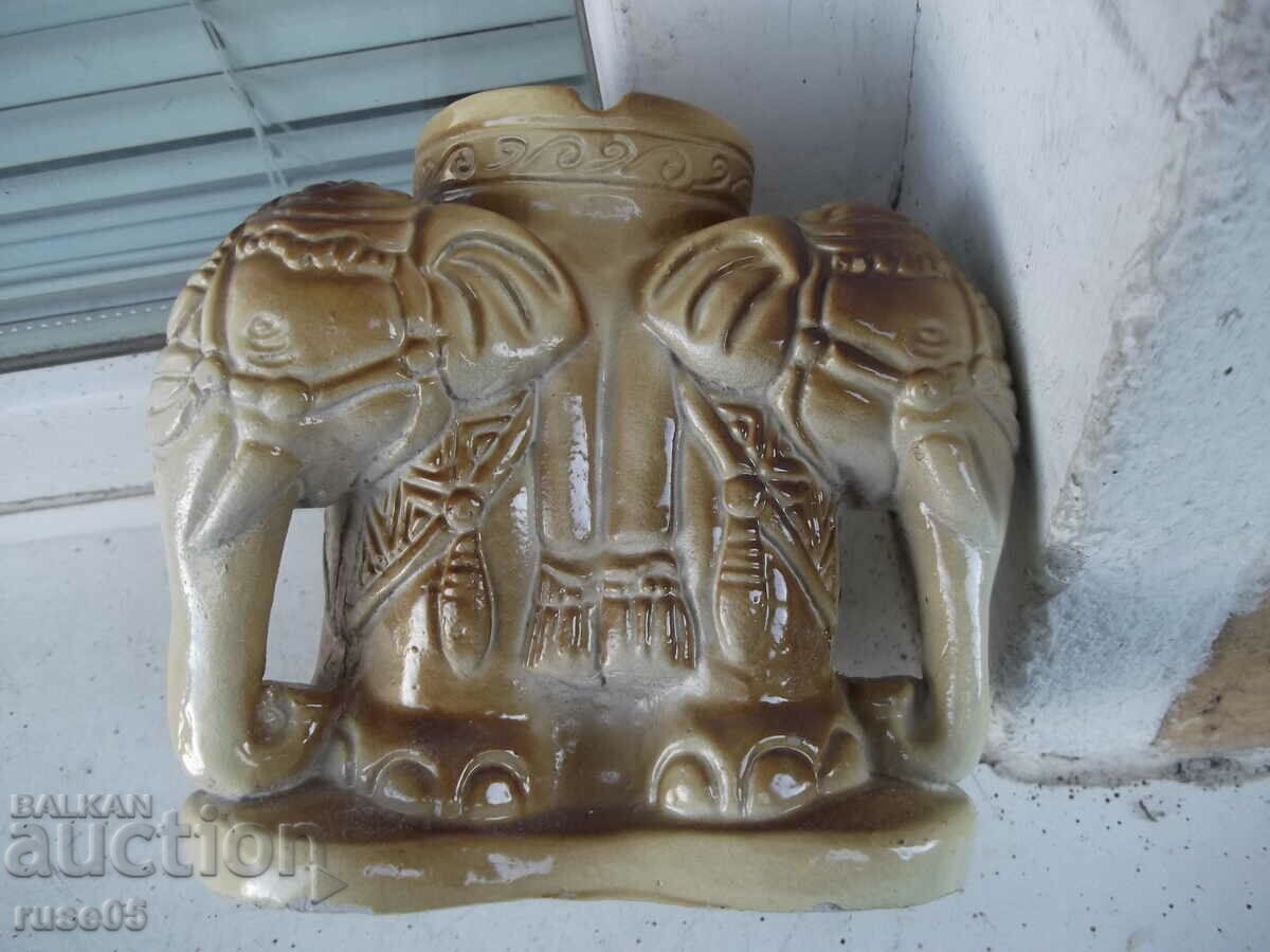 Доставка на Пепелник "Три слона" Доставка на Пепелник "Три слона"