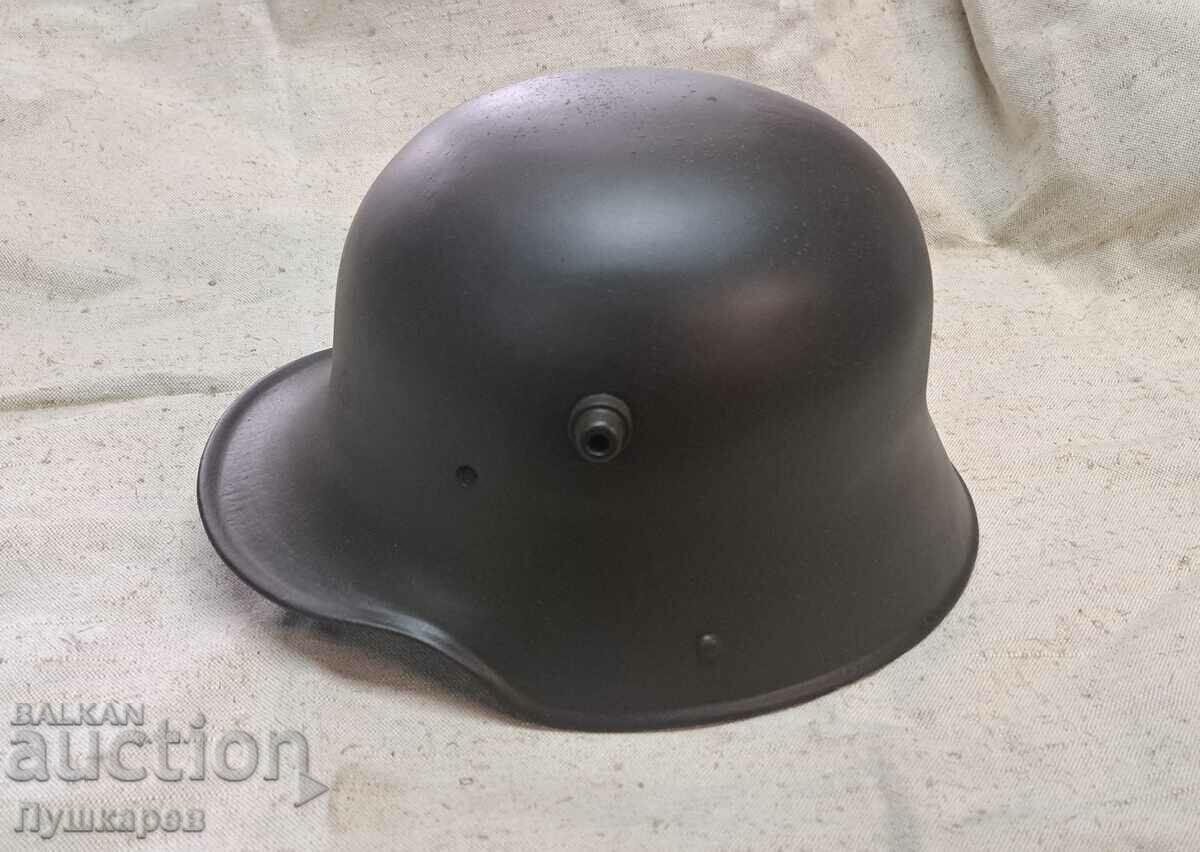 German helmet M16 from PSV.