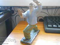 Antique porcelain figurine - kung fu fighter (China)