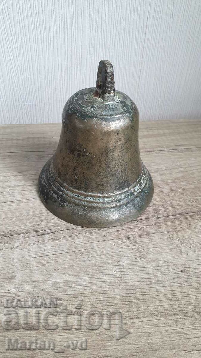 Παράδοση Χάλκινο κουδούνι Παράδοση Χάλκινο κουδούνι