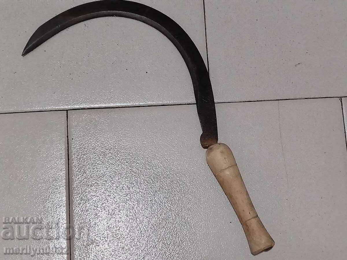 Old children's hair clipper, wrought iron blade sickle with price 42.00 BGN | € 21.47 Old children's hair clipper, wrought iron blade sickle with price 42.00 BGN | € 21.47