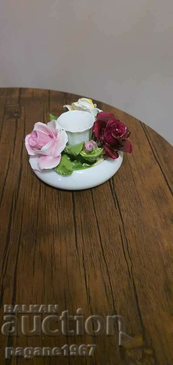 Κηροπήγια από πορσελάνη με τιμή 30.00 BGN | € 15.34 Κηροπήγια από πορσελάνη με τιμή 30.00 BGN | € 15.34