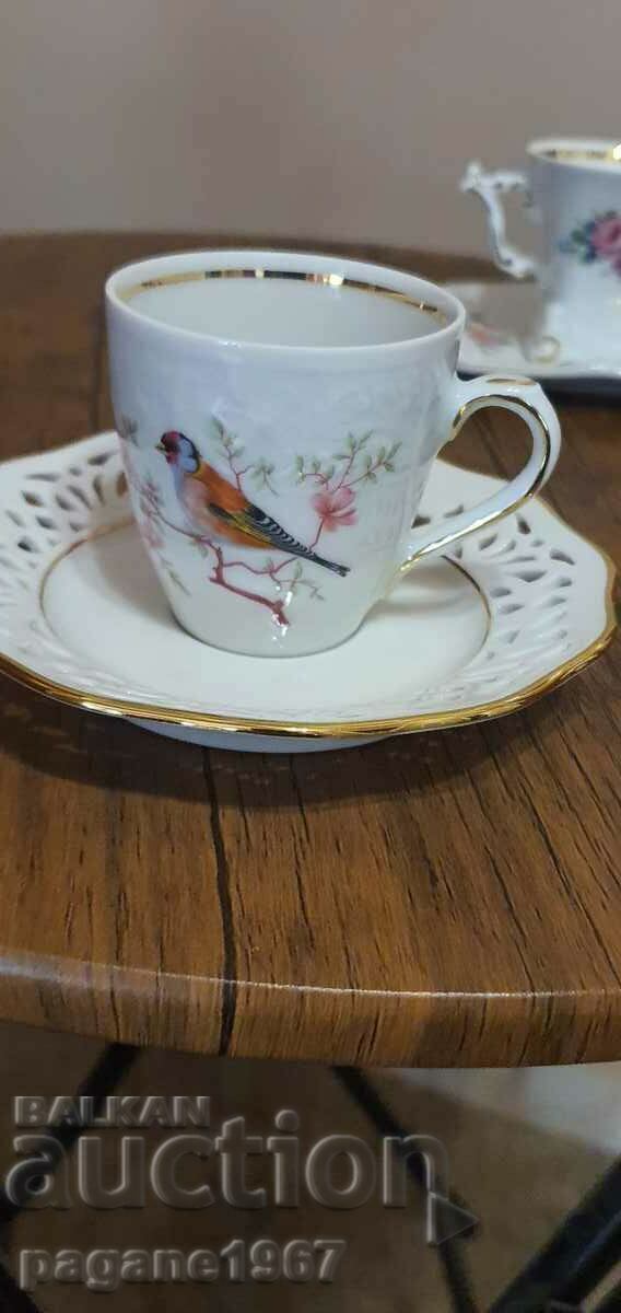 Auction Double porcelain cup and saucer sets Auction Double porcelain cup and saucer sets