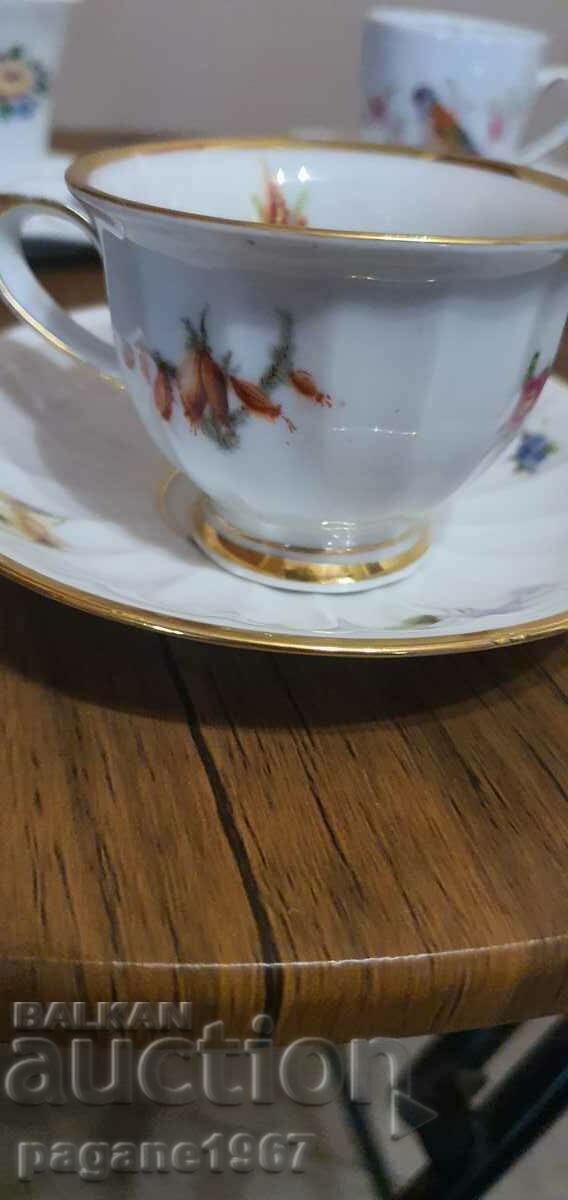 Double porcelain cup and saucer sets - 6 Double porcelain cup and saucer sets - 6