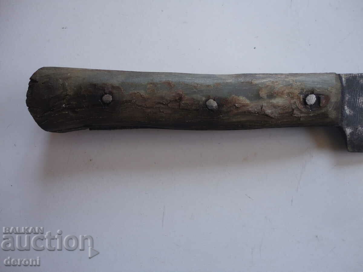 Delivery of An antique shepherd's knife marked with antlers Delivery of An antique shepherd's knife marked with antlers