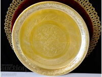 Χάλκινος δίσκος, πιατέλα με υπέροχα λουλούδια, στολίδια