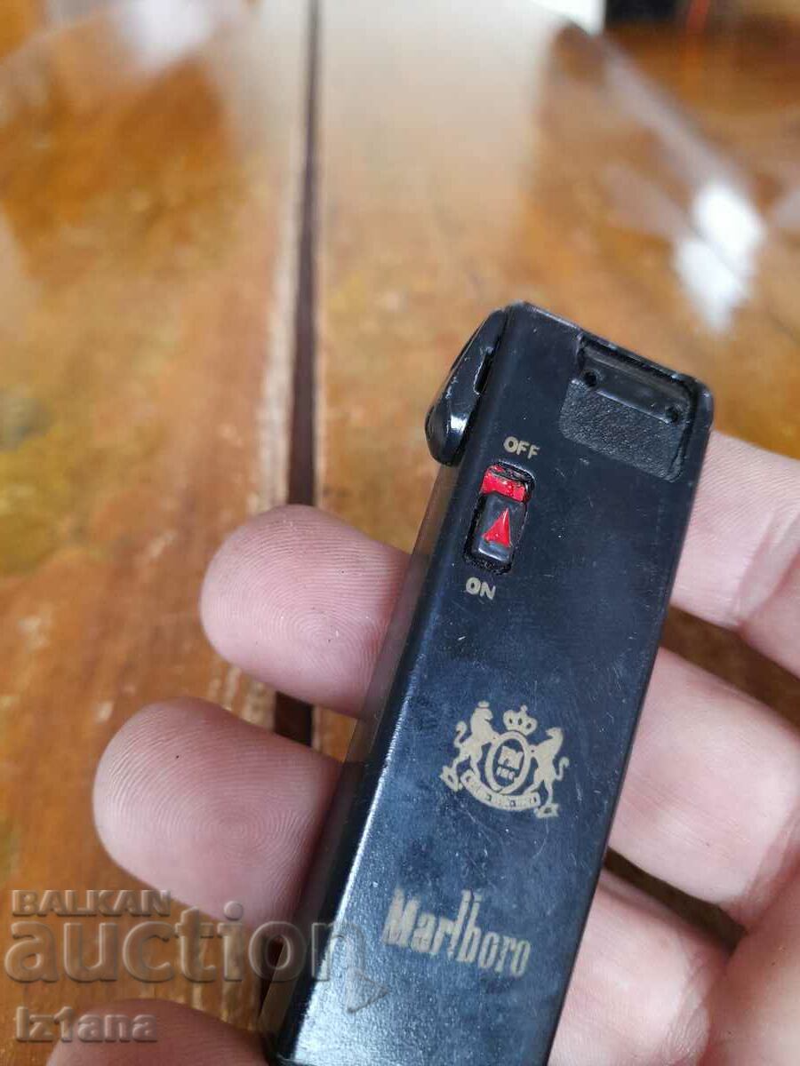 An old Marlboro lighter with price 37.00 BGN | € 18.92 An old Marlboro lighter with price 37.00 BGN | € 18.92