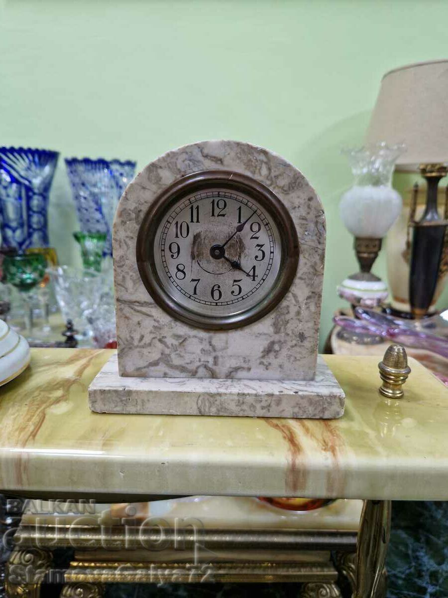 Стар рядък френски настолен механичен часовник Стар рядък френски настолен механичен часовник