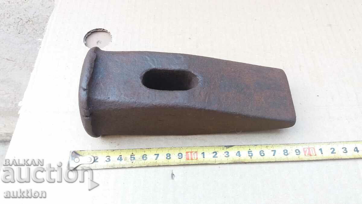 Auction MASSIVE LARGE MARKED HAMMER - SOC. Auction MASSIVE LARGE MARKED HAMMER - SOC.