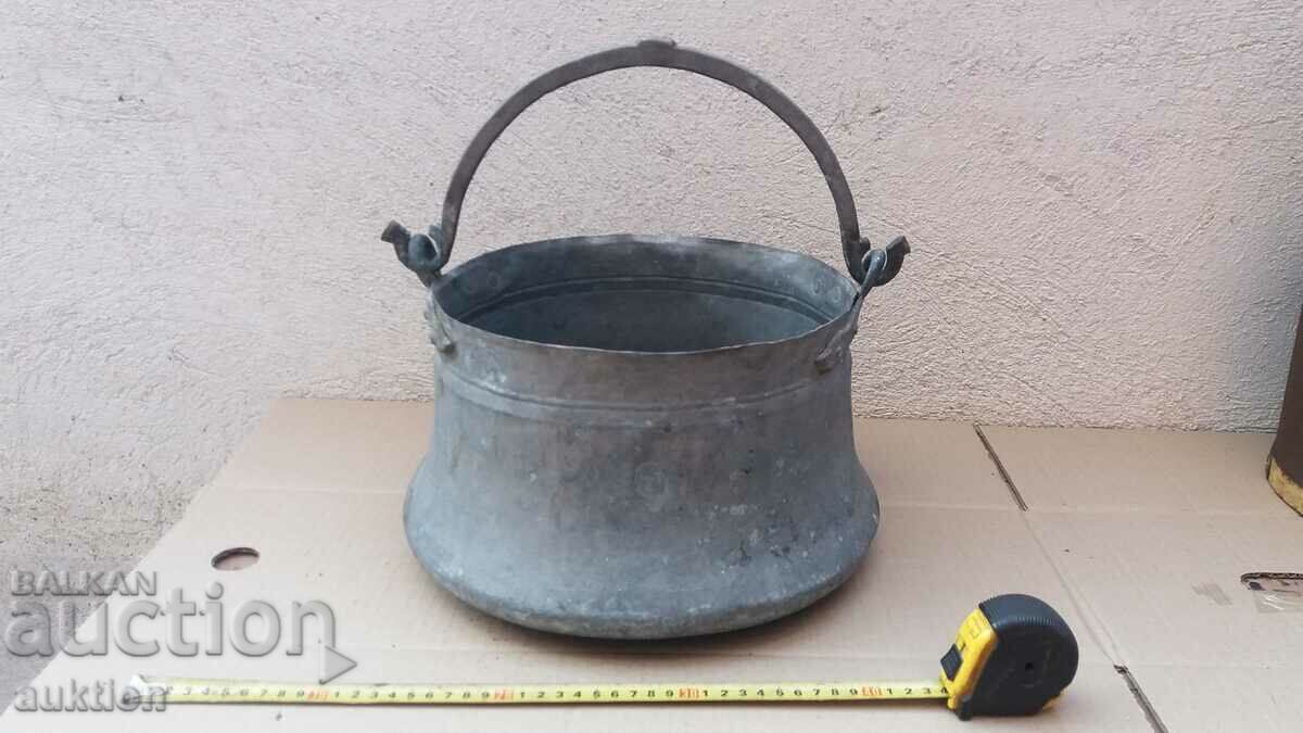 КОВАН БАКЪР, КОТЕЛ - ОТЛИЧЕН ГОЛЯМ МАСИВЕН ВЪЗРАЖДАНЕ с цена 59.99 лв. | € 30.67 КОВАН БАКЪР, КОТЕЛ - ОТЛИЧЕН ГОЛЯМ МАСИВЕН ВЪЗРАЖДАНЕ с цена 59.99 лв. | € 30.67