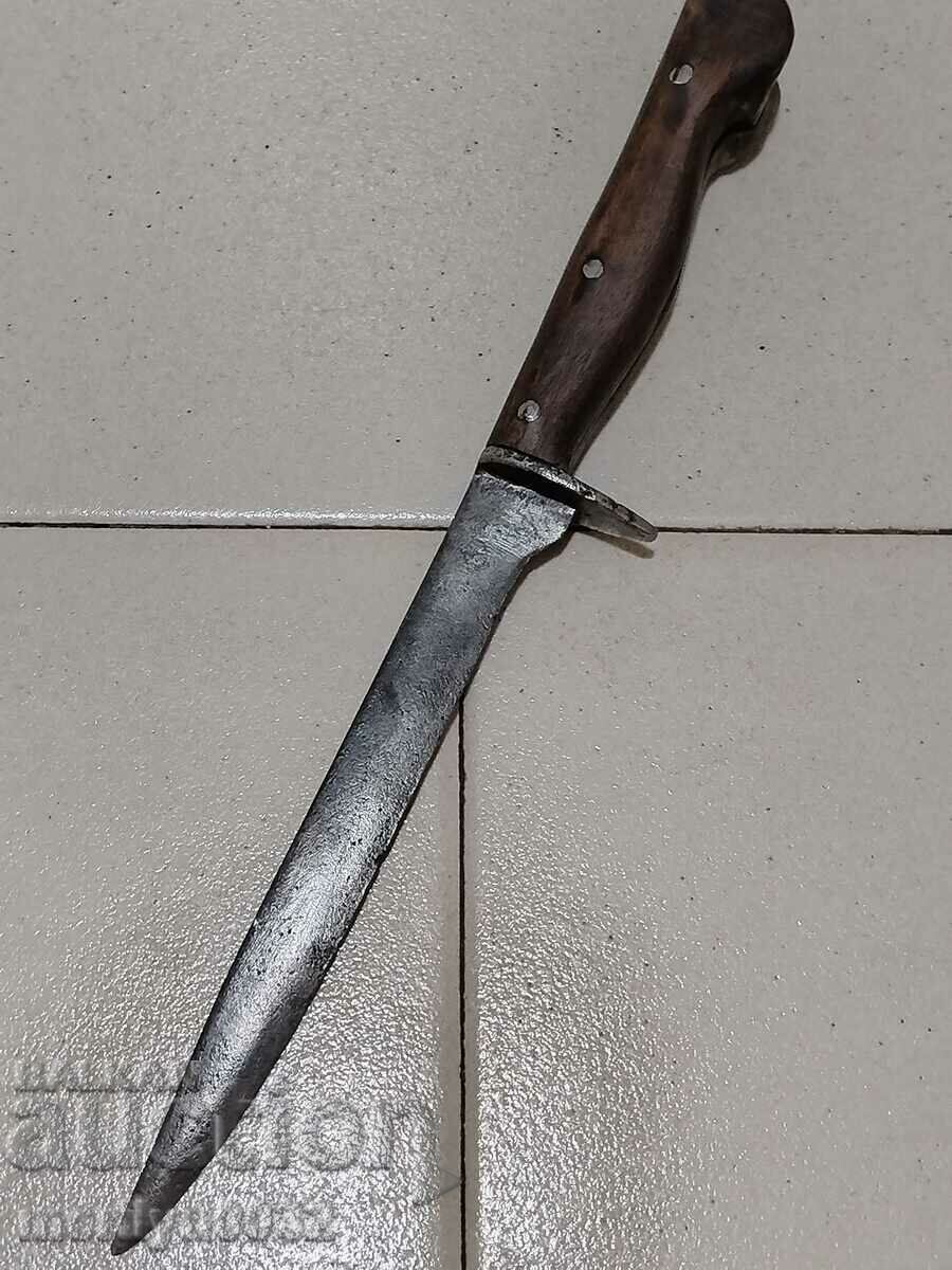 Old butcher's knee knife