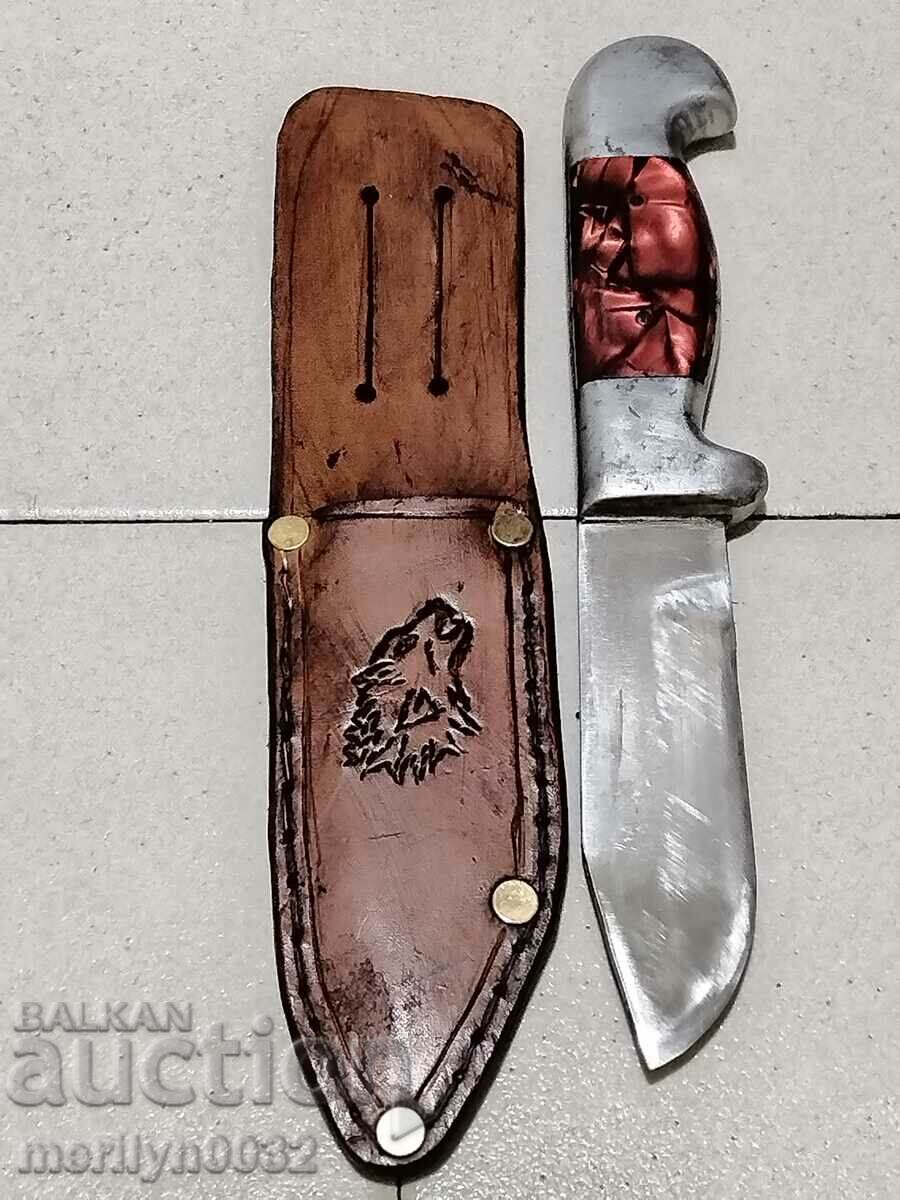 Old tourist knife with leather sheath with price 89.00 BGN | € 45.50 Old tourist knife with leather sheath with price 89.00 BGN | € 45.50