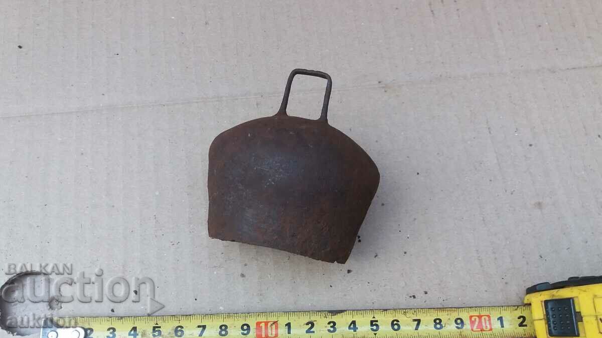 OLD GIRL with price 8.99 BGN | € 4.60